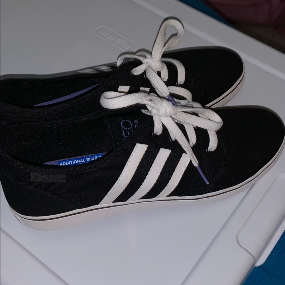 Women’s Adidas shoes size 9.5 - Canvas